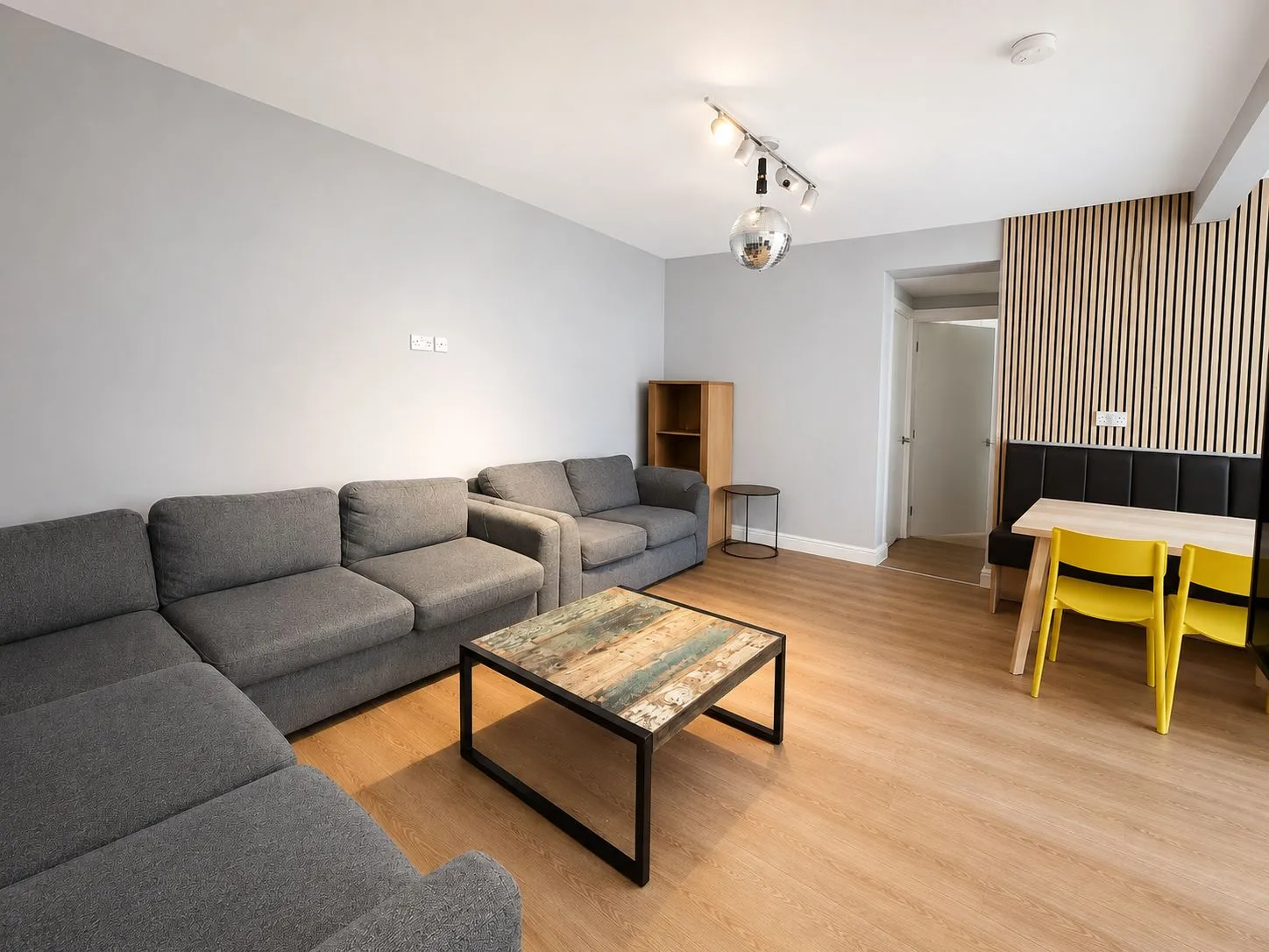 Inside 43 Leighbrook Road