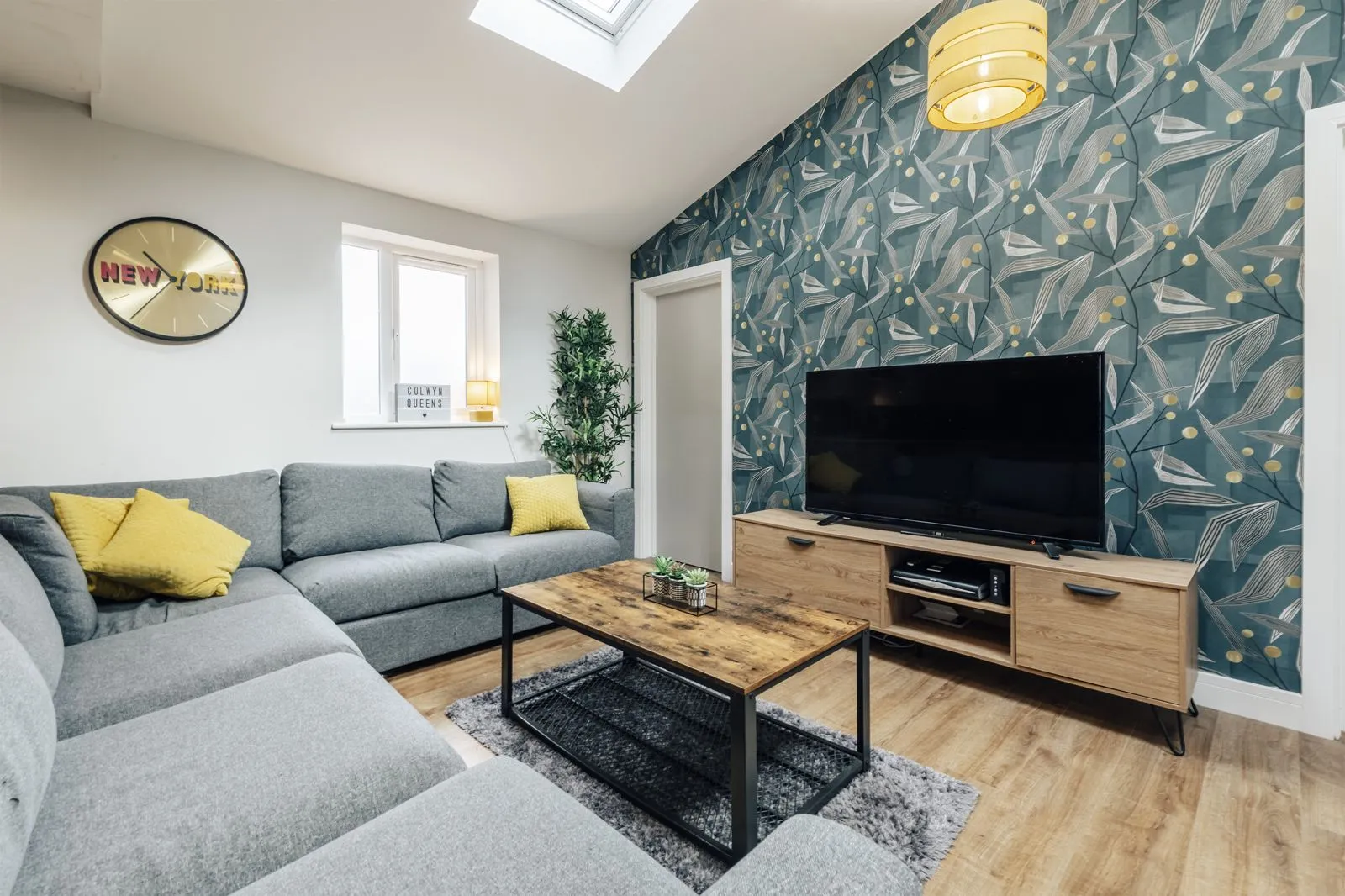 Inside 4 Colwyn Avenue