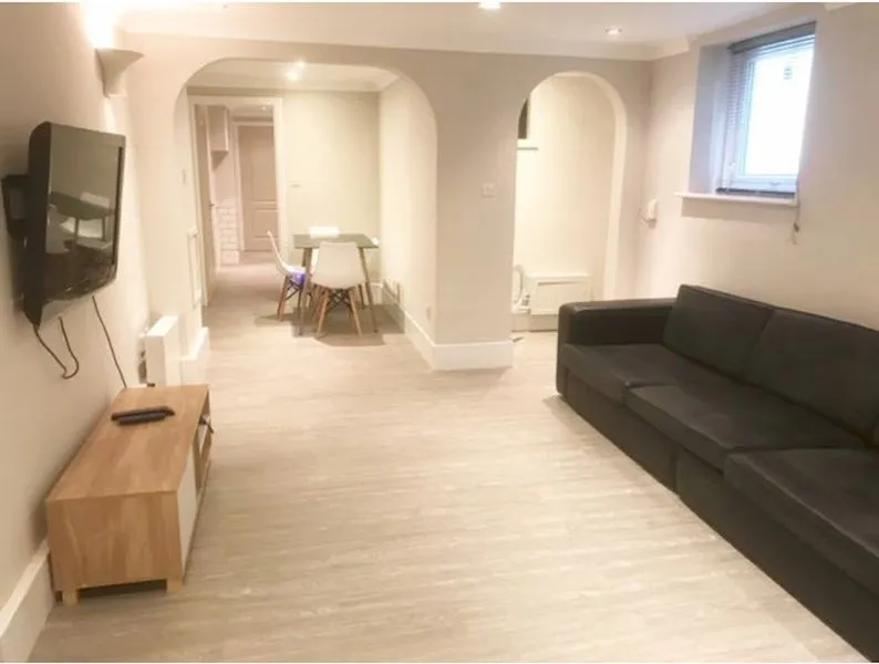 Inside 4 Mauldeth Road West