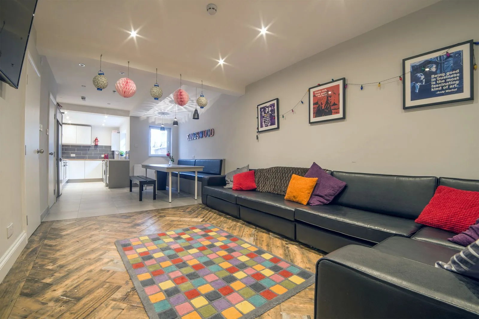 Inside Kingswood Road