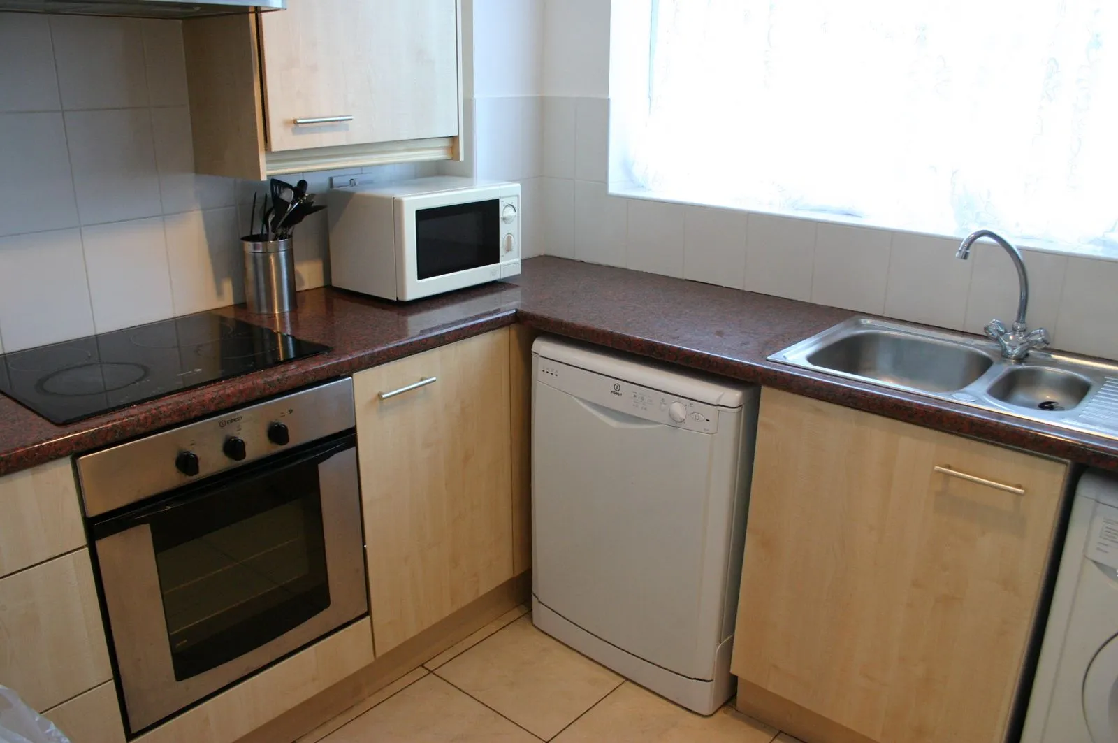 4 Fairfield Court, photo 2