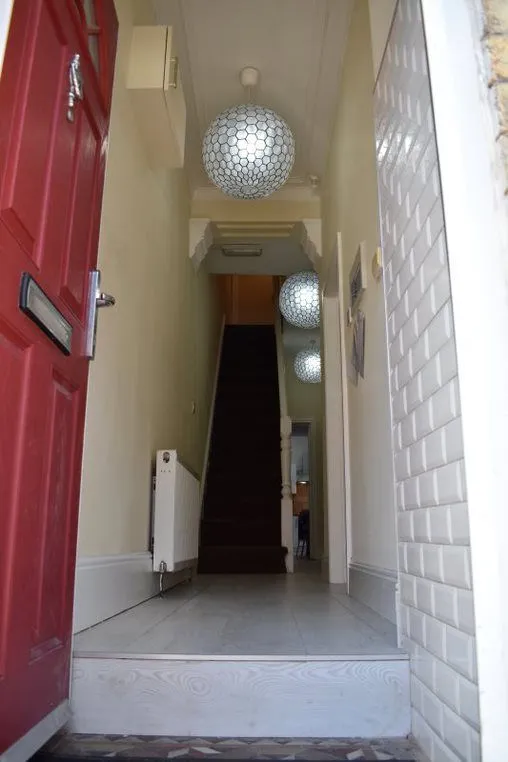 34 Albion Road, photo 2