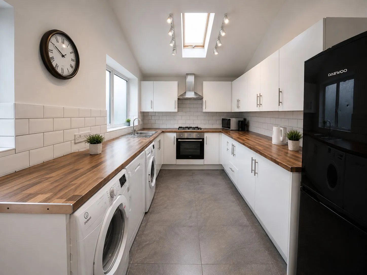 20 Filey Road, photo 2
