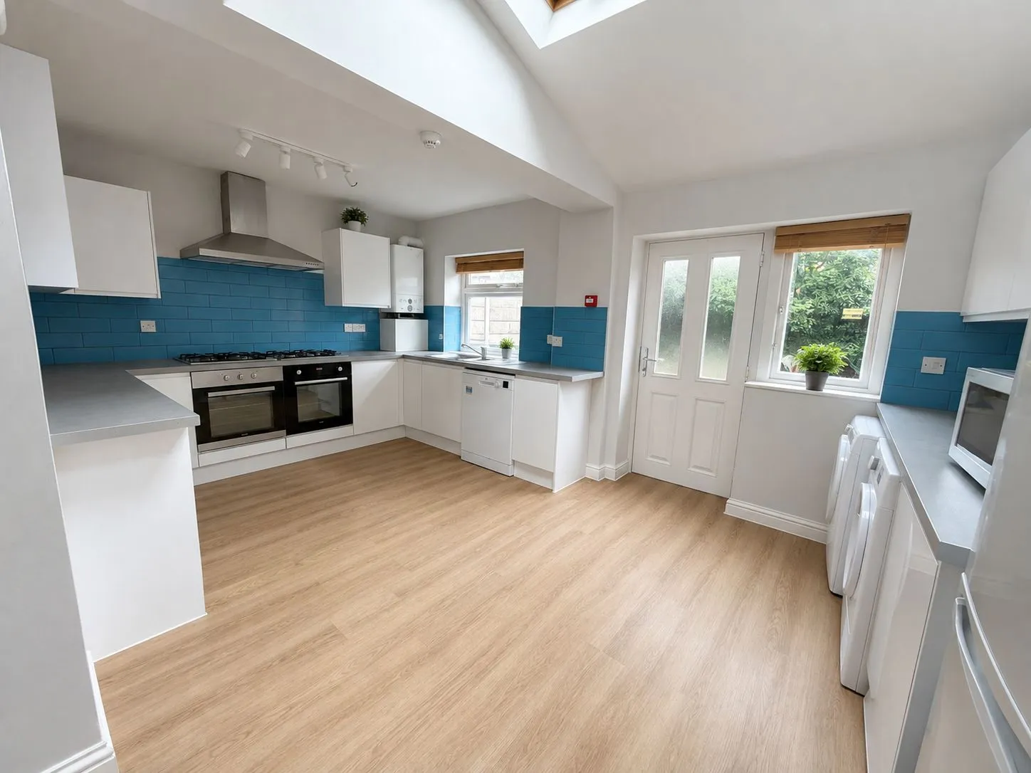 41 Brentbridge Road, photo 2