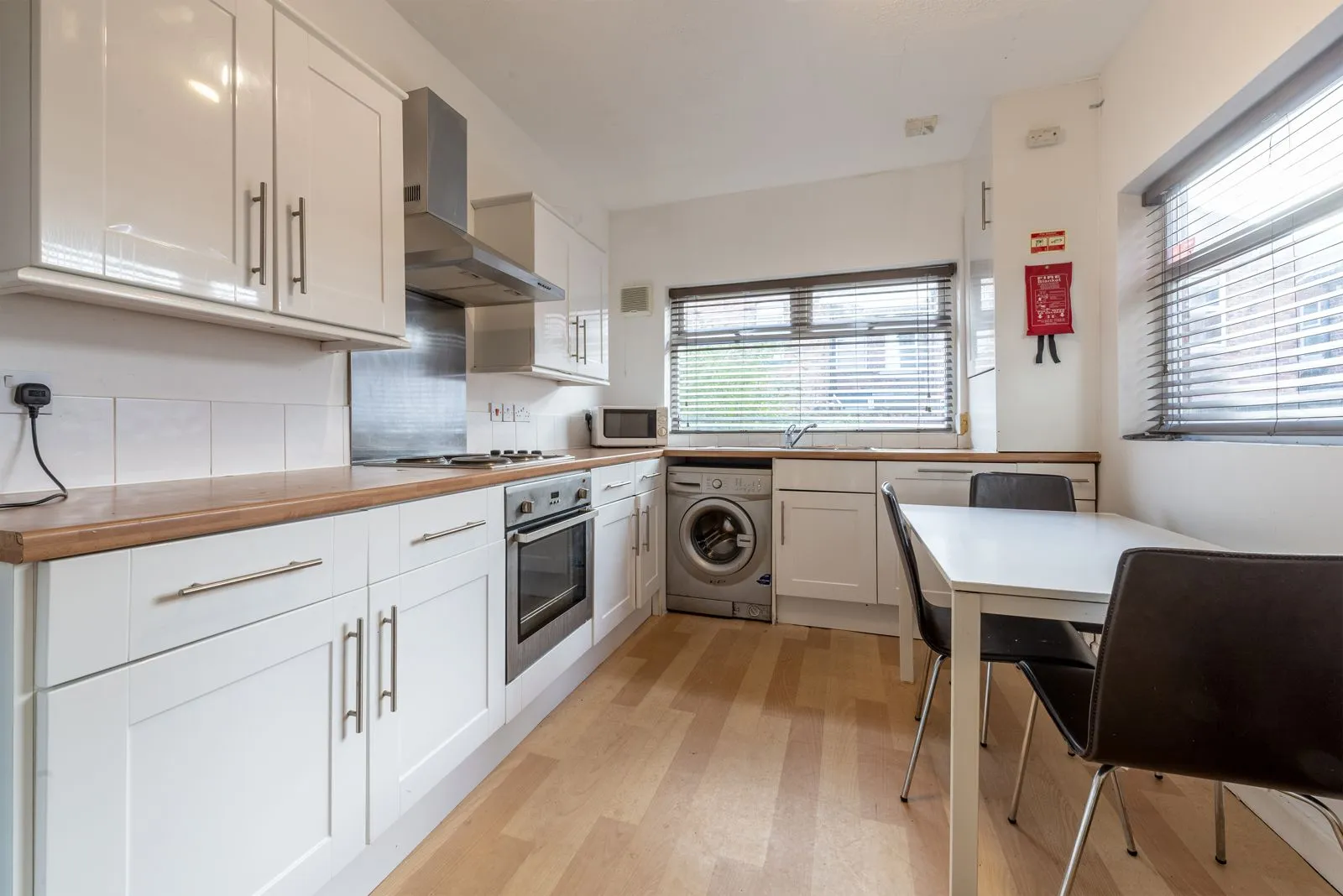 22 Filey Road, photo 2