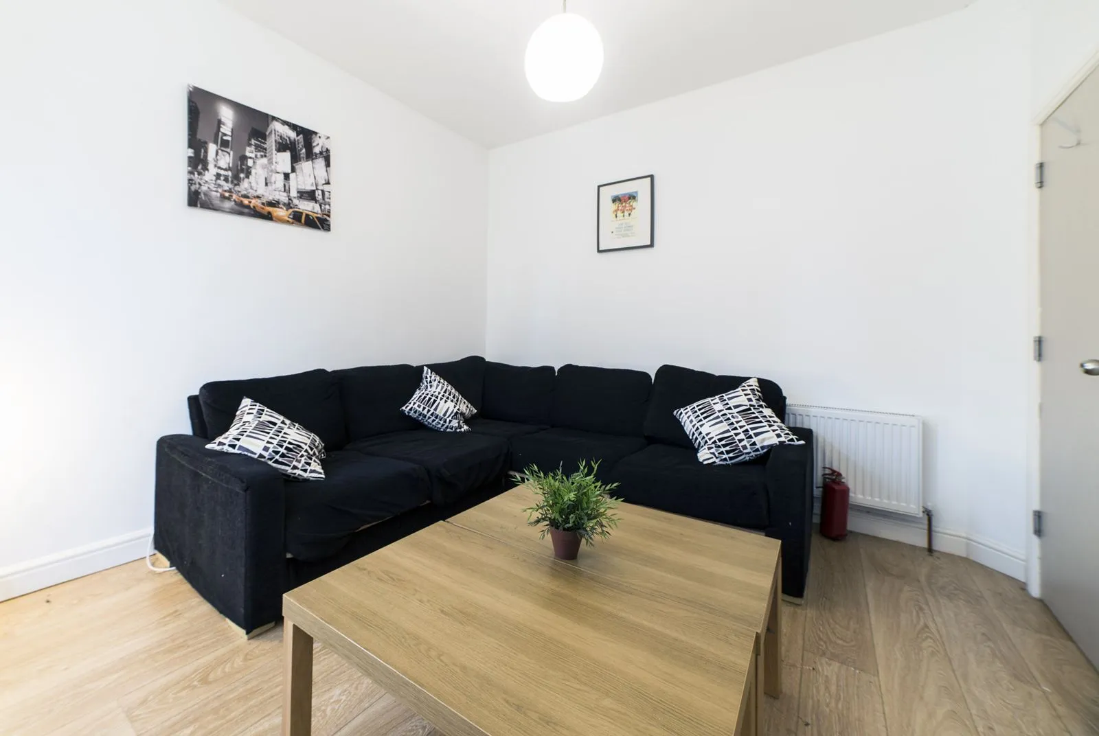 40 Whitby Road, photo 3