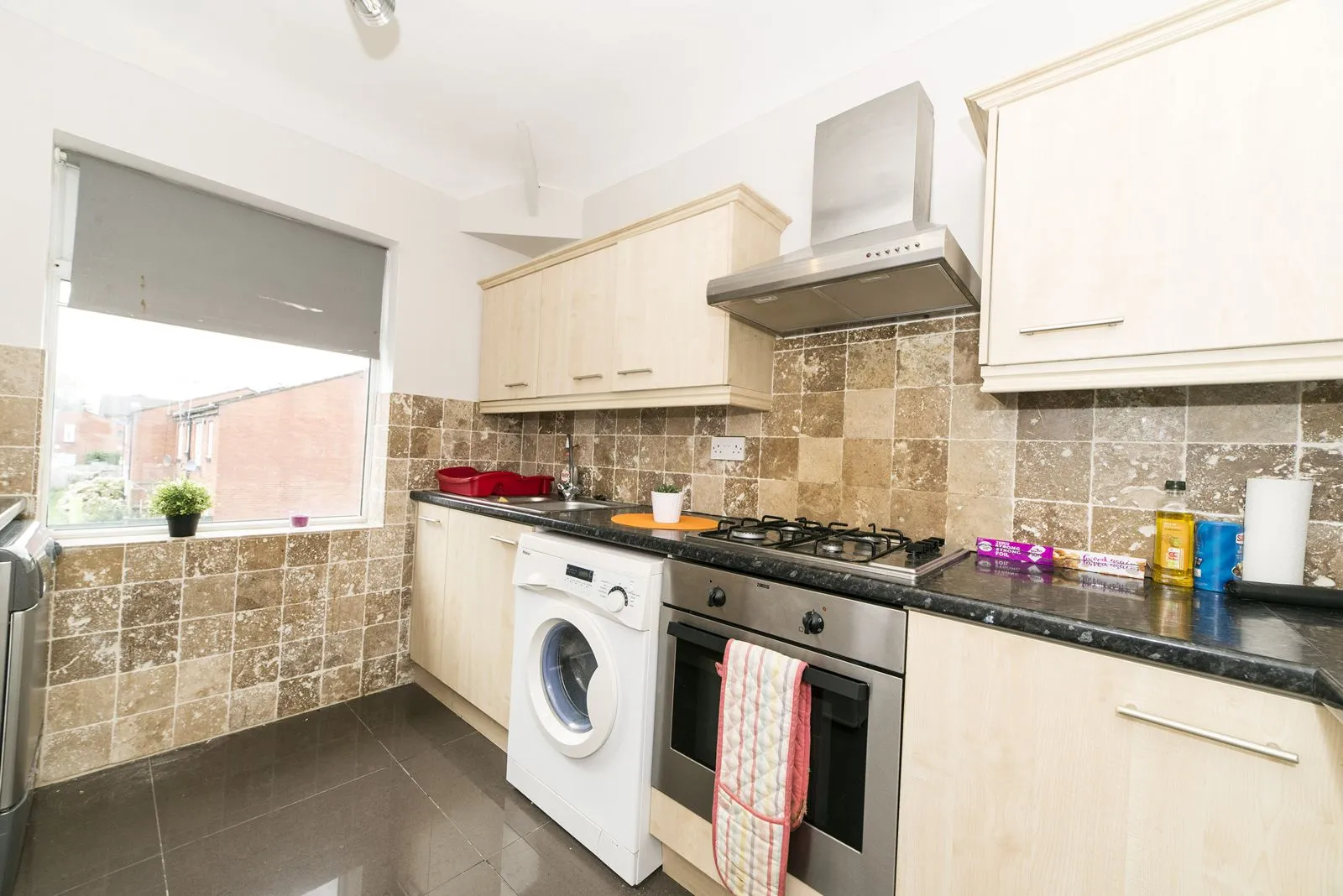 73a Ladybarn Lane, photo 5