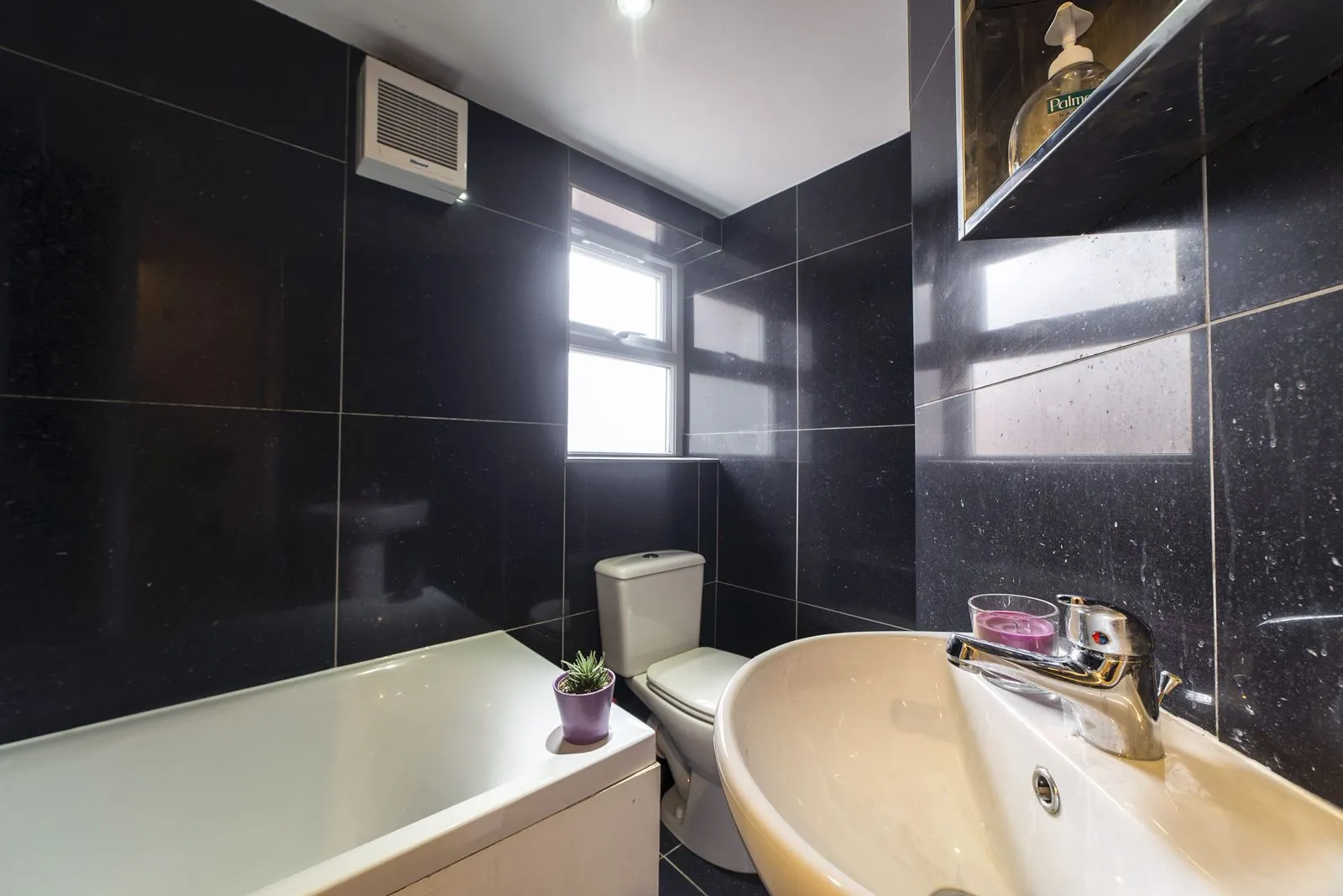 40 Whitby Road, photo 8